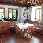 Koestlhof, Familie Hassler Bed & Breakfast *